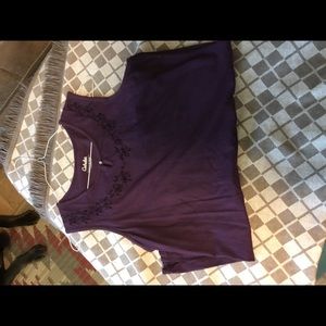 Cabela’s tank with embroidery and button
